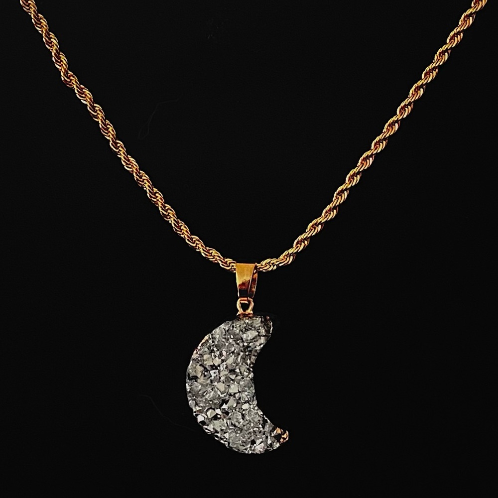Crescent Necklace 🌙